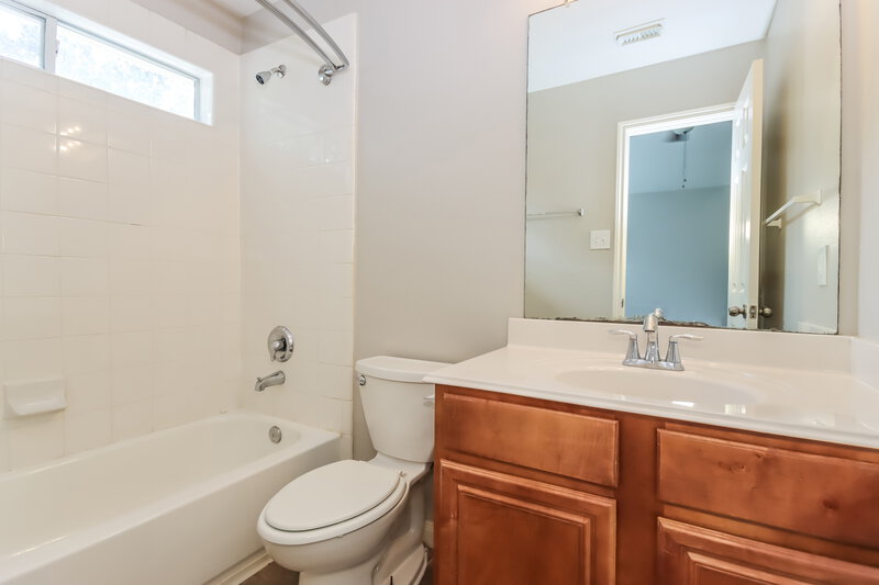 1,650/Mo, 17206 Atascocita Bend Dr Humble, TX 77396 Main Bathroom View