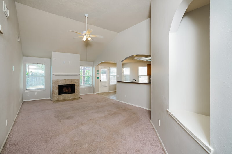 1,830/Mo, 3930 Elm Stream Ct Fresno, TX 77545 Living Room View