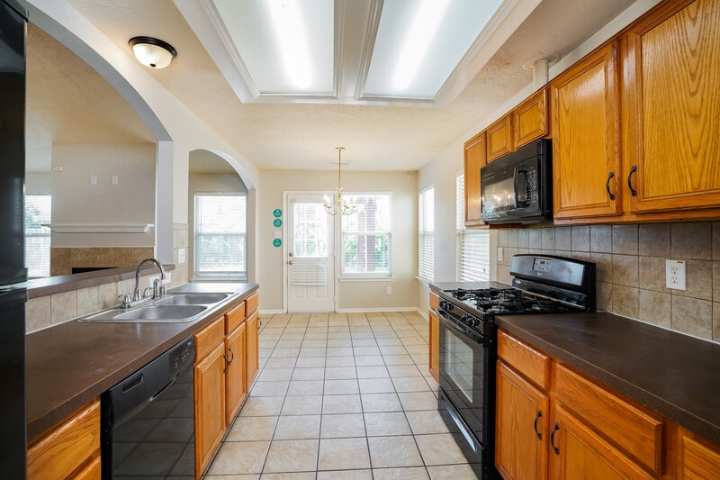 1,830/Mo, 3930 Elm Stream Ct Fresno, TX 77545 Kitchen View