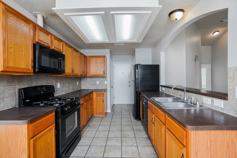 1,830/Mo, 3930 Elm Stream Ct Fresno, TX 77545 Kitchen View 2