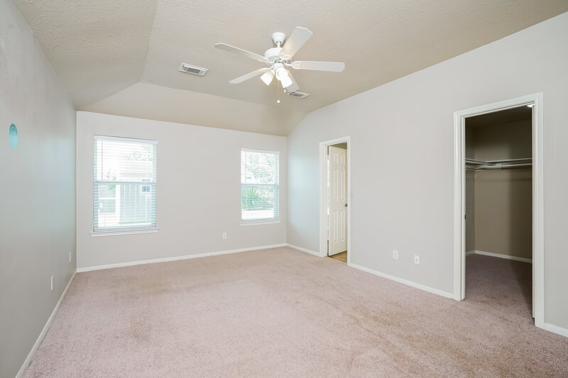 1,830/Mo, 3930 Elm Stream Ct Fresno, TX 77545 Main Bedroom View 2