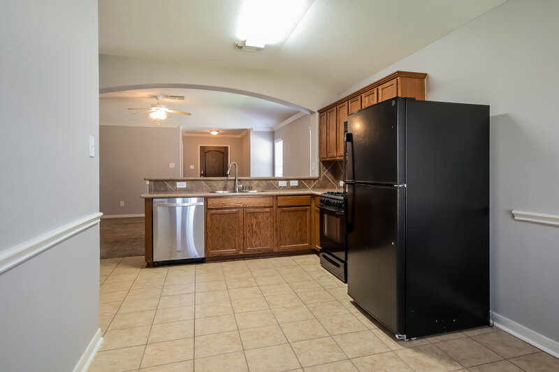 2,075/Mo, 26614 Marble Falls Bnd Katy, TX 77441 Kitchen View 3