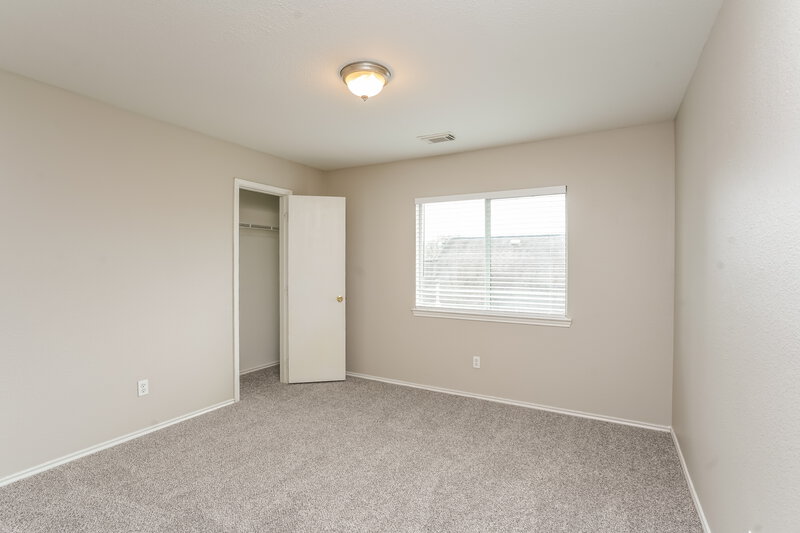 2,170/Mo, 13130 Pine Thicket Ln Houston, TX 77085 Bedroom View