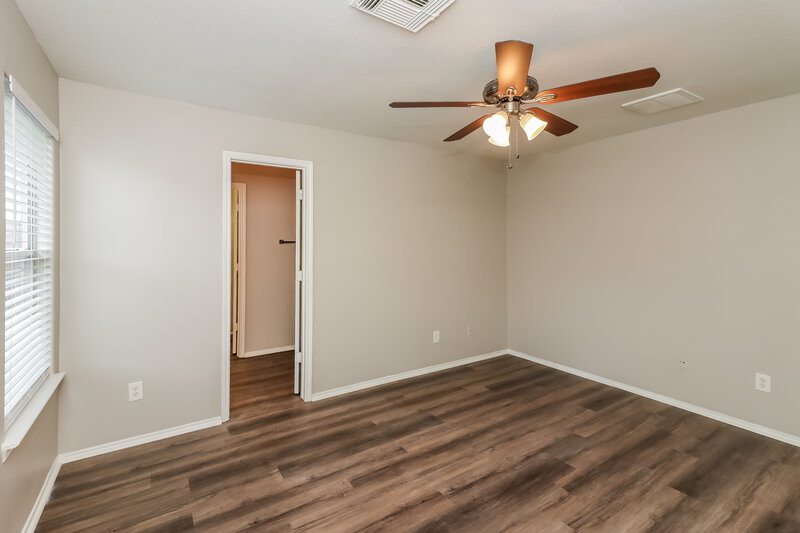 1,895/Mo, 18215 Olive Leaf Dr Houston, TX 77084 Main Bedroom View 2
