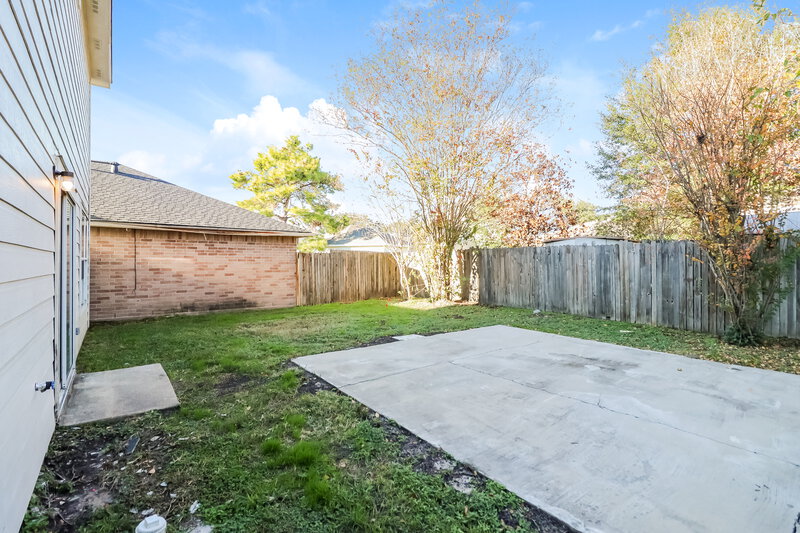 2,620/Mo, 19854 Laurel Trail Dr Cypress, TX 77433 Backyard View