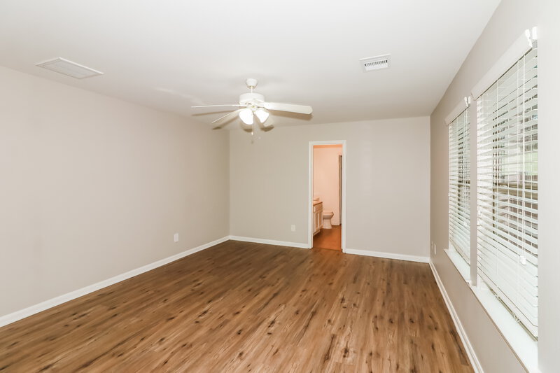0/Mo, 20730 Dickinson Manor Ln Cypress, TX 77433 Main Bedroom View 2
