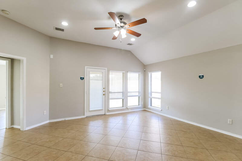1,905/Mo, 2606 Winding Creek Way Conroe, TX 77385 Living Room View