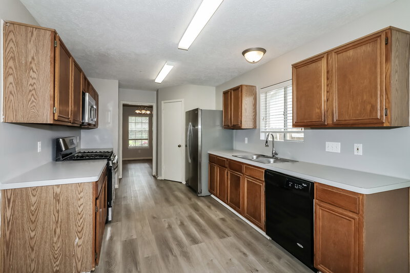 2,475/Mo, 4635 Linden Pl Pearland, TX 77584 Kitchen View