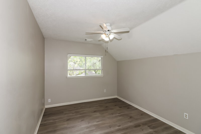 2,475/Mo, 4635 Linden Pl Pearland, TX 77584 Bedroom View 2