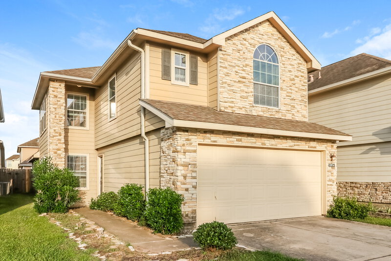 2,155/Mo, 10834 Waterfern Ct Houston, TX 77064 Front View