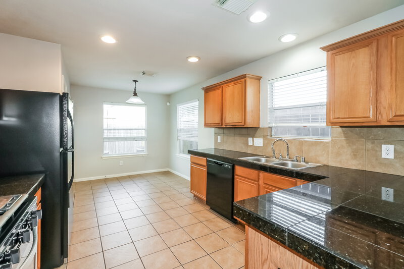 2,155/Mo, 10834 Waterfern Ct Houston, TX 77064 Kitchen View 2