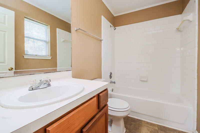 1,780/Mo, 4111 Donalbain Dr Spring, TX 77373 Main Bathroom View