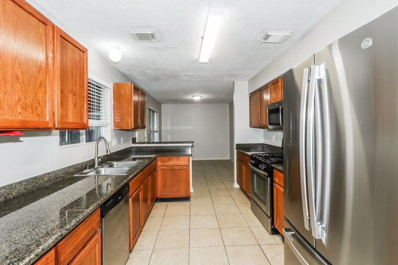 0/Mo, 6803 Hedgewick Dr Houston, TX 77084 Kitchen View