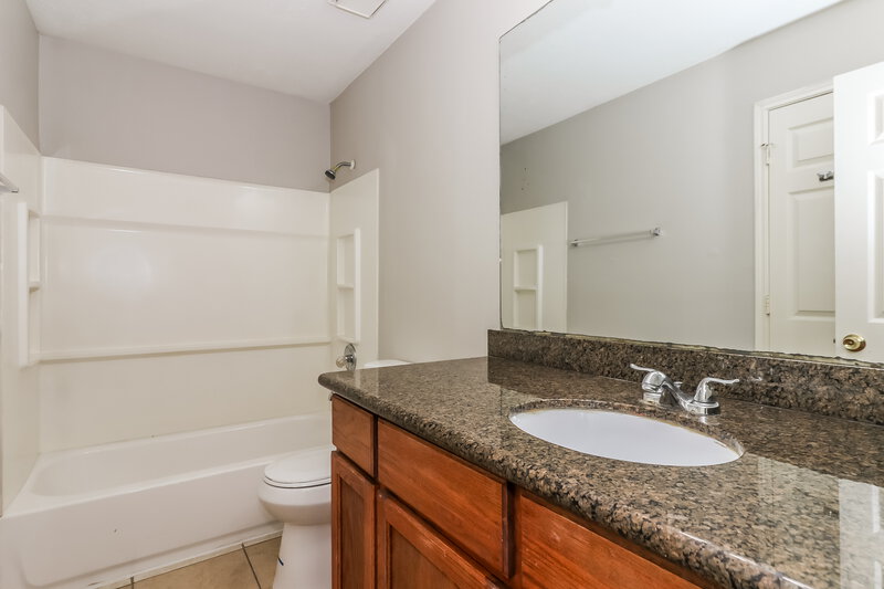 0/Mo, 6803 Hedgewick Dr Houston, TX 77084 Bathroom View