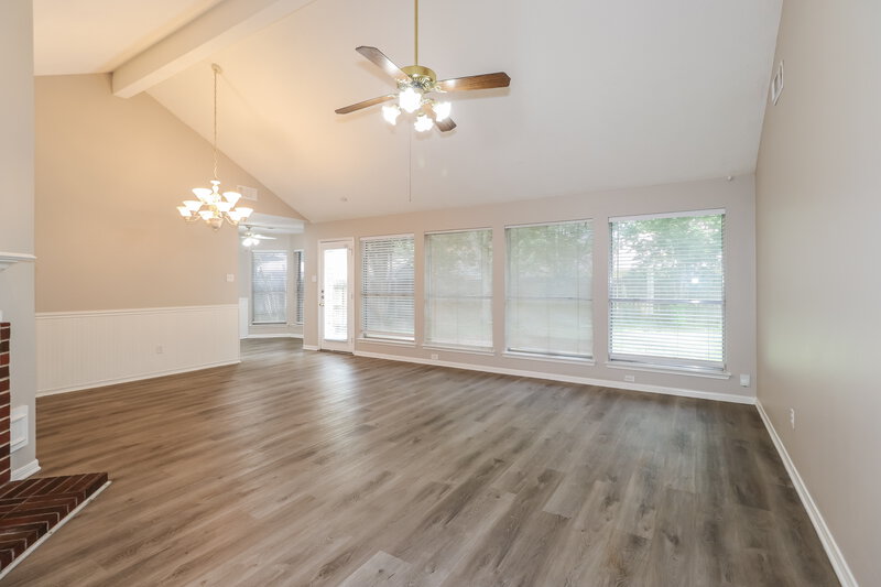 2,065/Mo, 3727 Liles Ln Humble, TX 77396 Living Room View