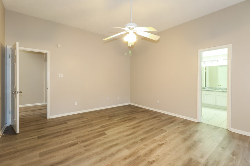 2,065/Mo, 3727 Liles Ln Humble, TX 77396 Main Bedroom View 2