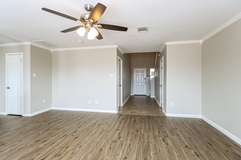 1,960/Mo, 4427 Nueces River Loop Spring, TX 77386 Living Room View 2