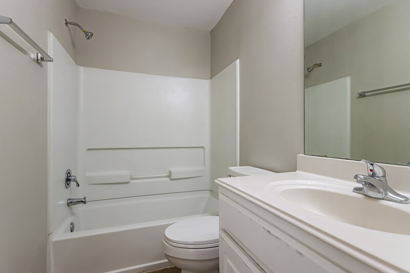 1,960/Mo, 4427 Nueces River Loop Spring, TX 77386 Bathroom View