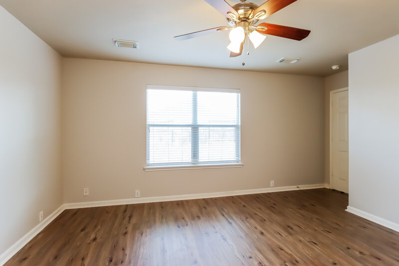 1,720/Mo, 18326 Atasca Woods Trce Humble, TX 77346 Main Bedroom View