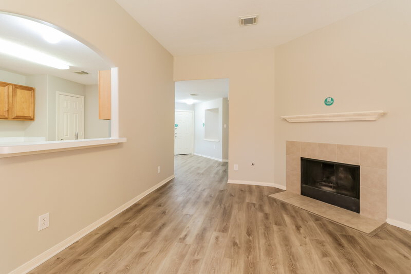 2,135/Mo, 6543 Dogwood Park Ln Katy, TX 77449 Living Room View