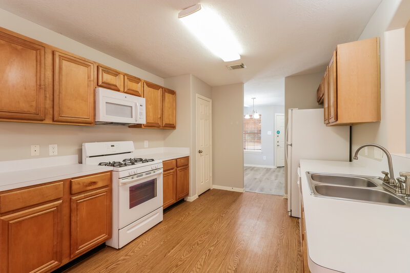 2,135/Mo, 6543 Dogwood Park Ln Katy, TX 77449 Kitchen View