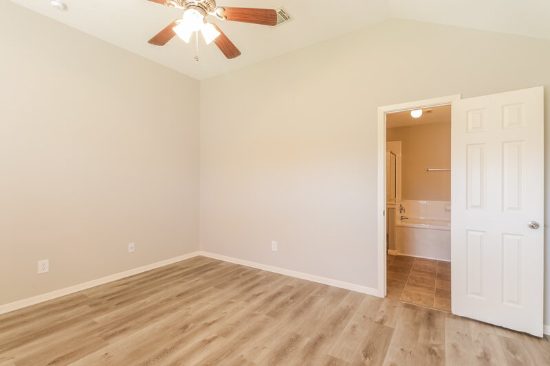 2,135/Mo, 6543 Dogwood Park Ln Katy, TX 77449 Main Bedroom View