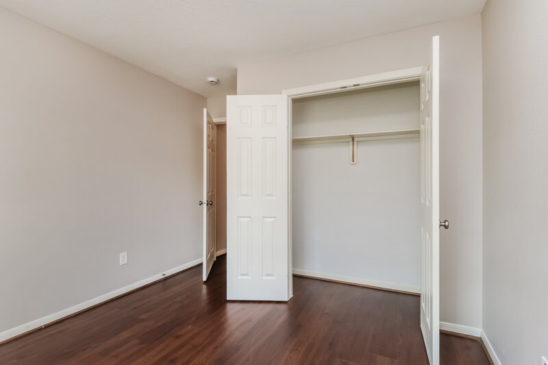 1,715/Mo, 9808 Woodhollow Dr Conroe, TX 77385 Bedroom View
