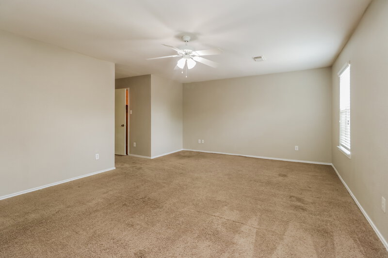 1,870/Mo, 13102 Gatton Park Dr Houston, TX 77066 Main Bedroom View 2