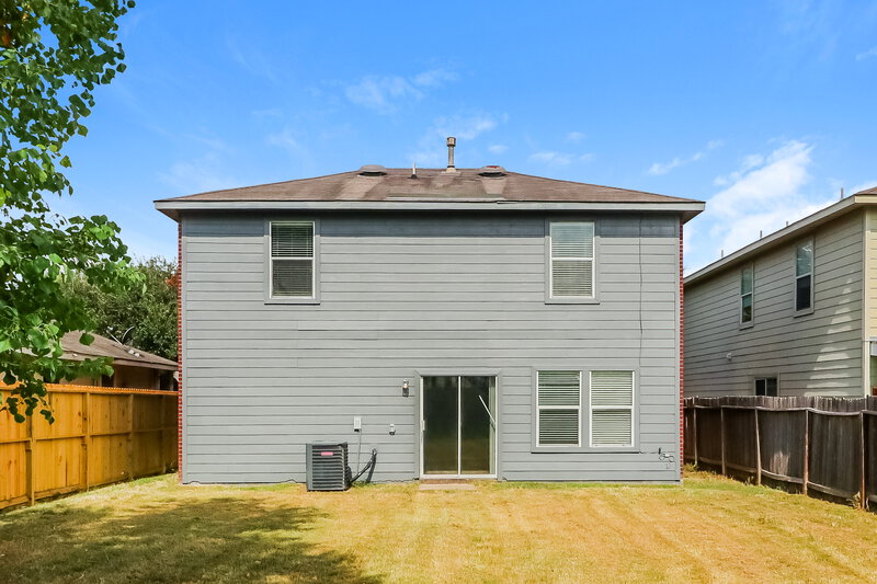1,870/Mo, 13102 Gatton Park Dr Houston, TX 77066 Rear View