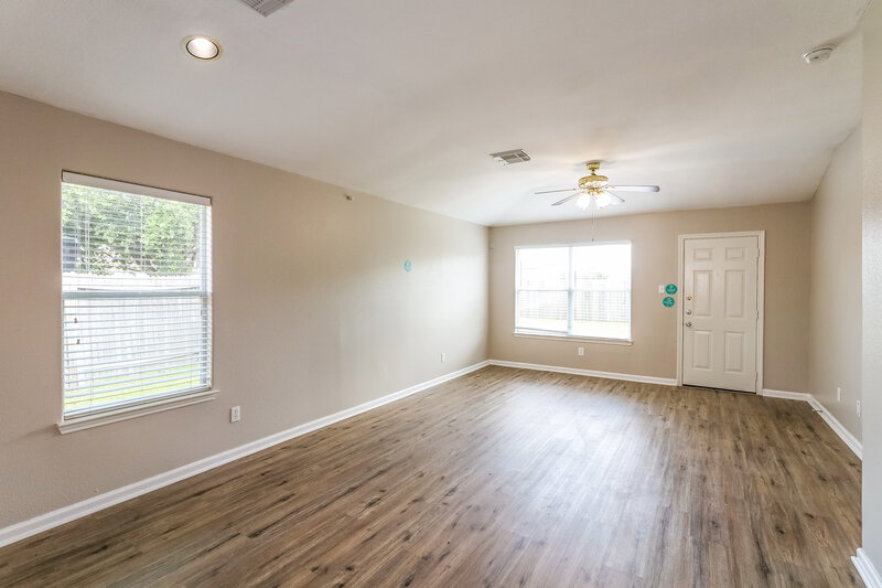 2,085/Mo, 7710 Painted Desert Dr Cypress, TX 77433 Living Room View