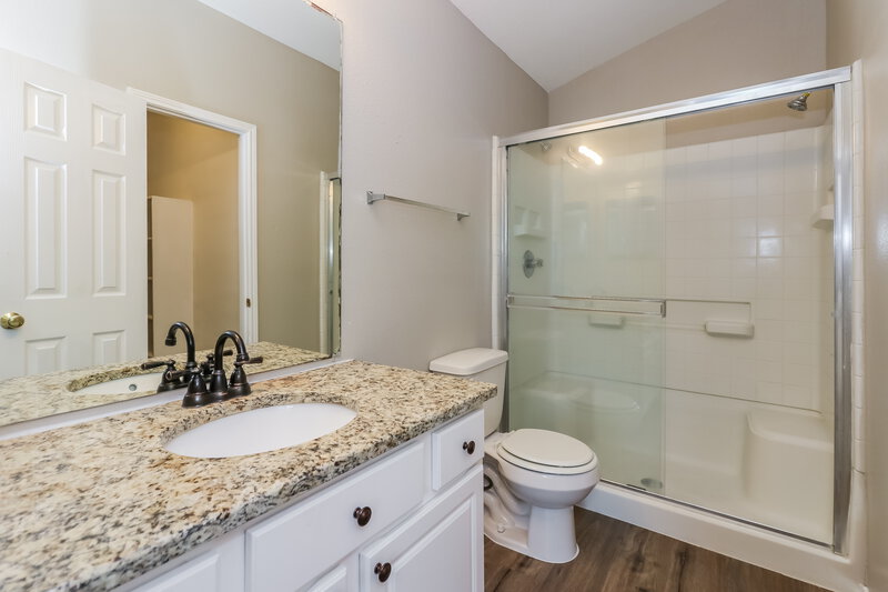2,085/Mo, 7710 Painted Desert Dr Cypress, TX 77433 Main Bathroom View
