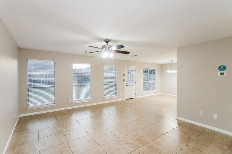2,205/Mo, 4615 Daisy Meadow Dr Katy, TX 77449 Living Room View 2