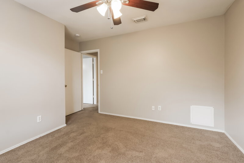 1,675/Mo, 19530 Sandy Bank Dr Tomball, TX 77375 Bedroom View