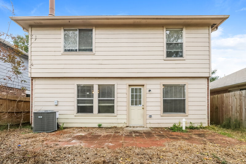 1,675/Mo, 19530 Sandy Bank Dr Tomball, TX 77375 Rear View