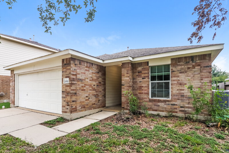 1,970/Mo, 20526 Lantern Springs Ln Cypress, TX 77433 Front View