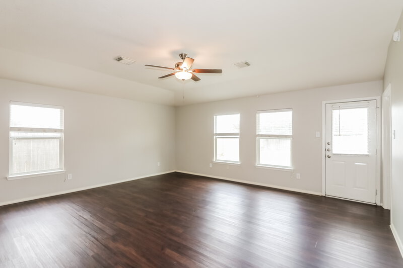 1,970/Mo, 20526 Lantern Springs Ln Cypress, TX 77433 Living Room View