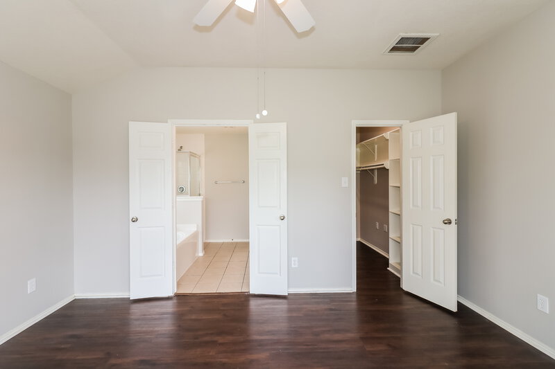 1,970/Mo, 20526 Lantern Springs Ln Cypress, TX 77433 Main Bedroom View 2