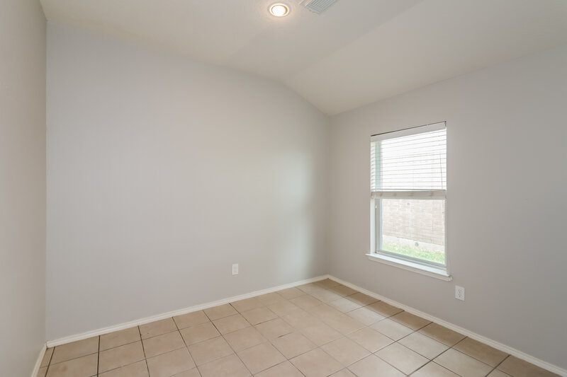 1,970/Mo, 20526 Lantern Springs Ln Cypress, TX 77433 Bedroom View 3