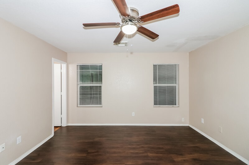 1,620/Mo, 12806 Blue Timbers Ct Houston, TX 77044 Main Bedroom View