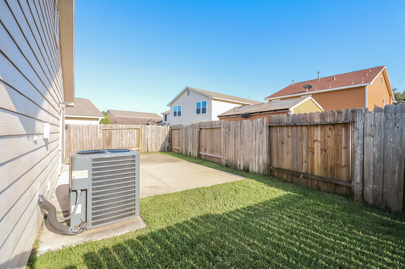 1,620/Mo, 12806 Blue Timbers Ct Houston, TX 77044 Rear View 2