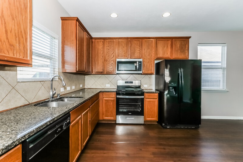 2,340/Mo, 1006 Blair Field Ln Fresno, TX 77545 Kitchen View 2