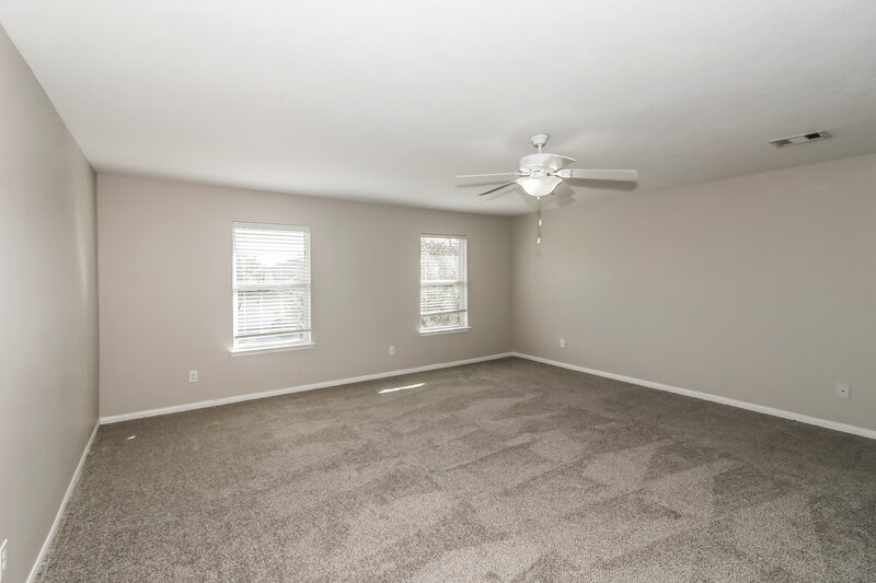 2,340/Mo, 1006 Blair Field Ln Fresno, TX 77545 Main Bedroom View