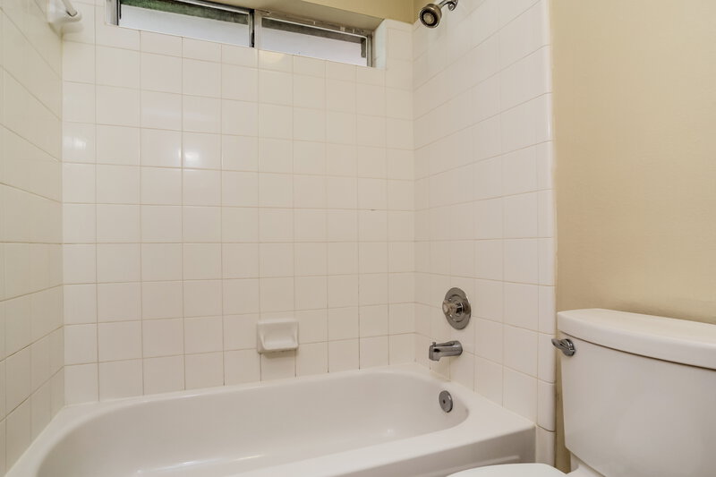 1,765/Mo, 2114 Kelona Dr Spring, TX 77386 Bathroom View