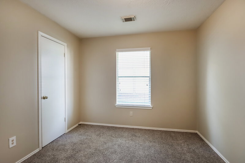 1,785/Mo, 10331 Mist Ln Houston, TX 77070 Bedroom View