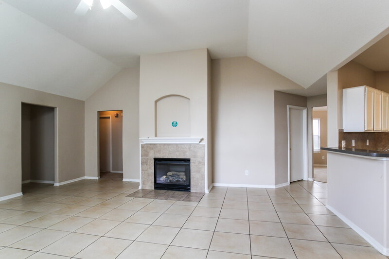 1,710/Mo, 12231 Hawthorne Hill Cir Humble, TX 77346 Living Room View