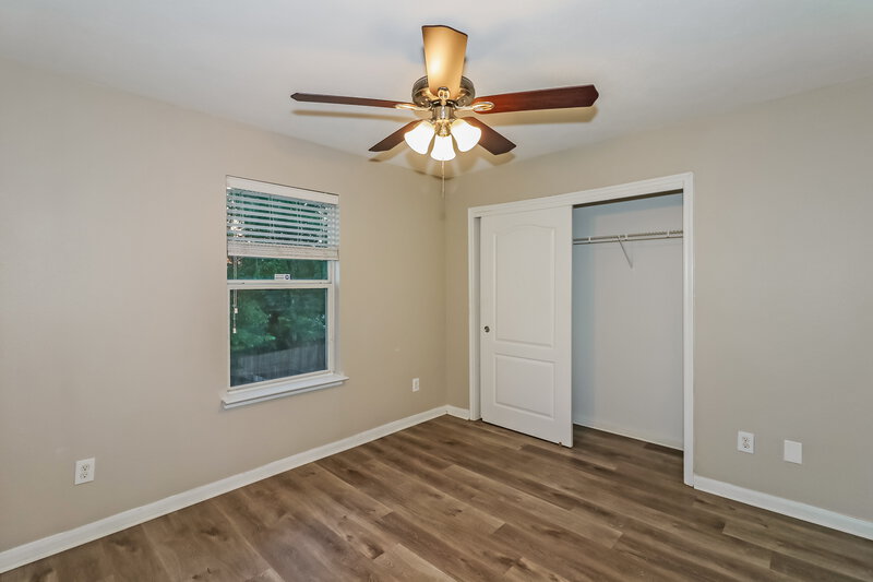 2,115/Mo, 13118 Majestic Place Ct Houston, TX 77047 Bedroom View