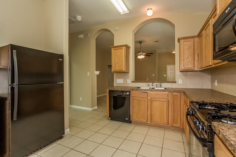 1,600/Mo, 15842 Mountain Mist Trl Houston, TX 77049 large View 7