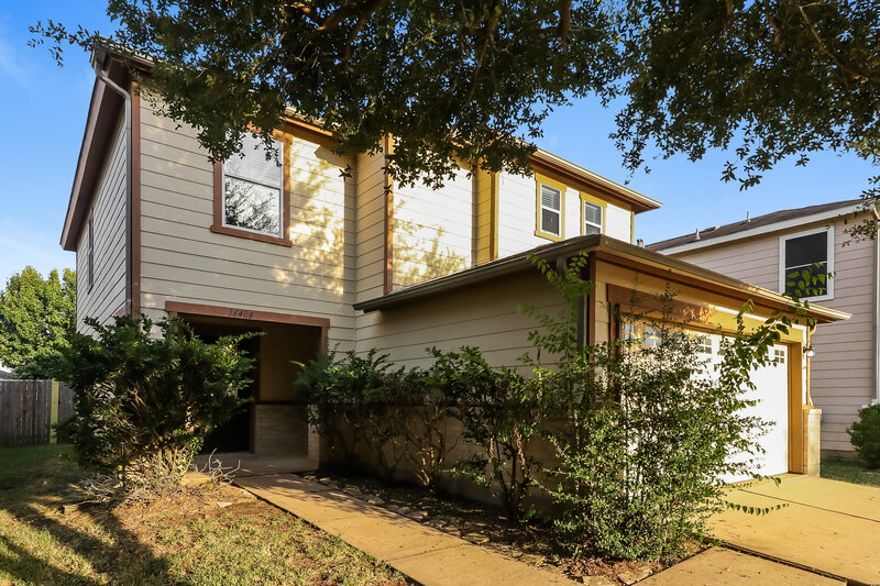 2,250/Mo, 16406 Chandler Ridge Ln Cypress, TX 77429 Front View