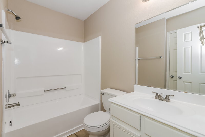 2,250/Mo, 16406 Chandler Ridge Ln Cypress, TX 77429 Bathroom View