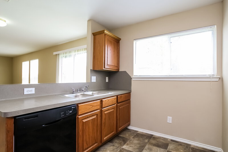 2,220/Mo, 19911 Rocky Trace Ln Cypress, TX 77433 Kitchen View